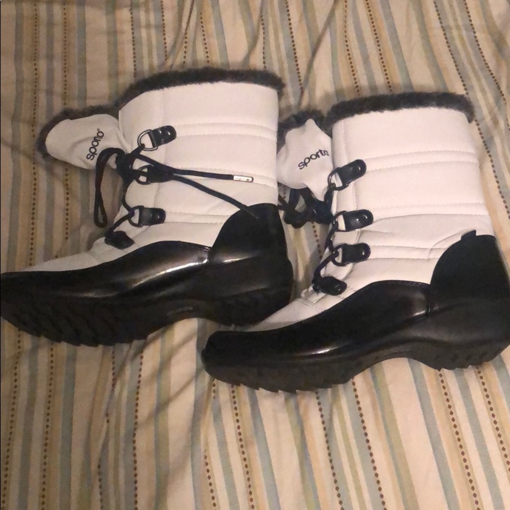 Sporto Women Winter Boots Size 9